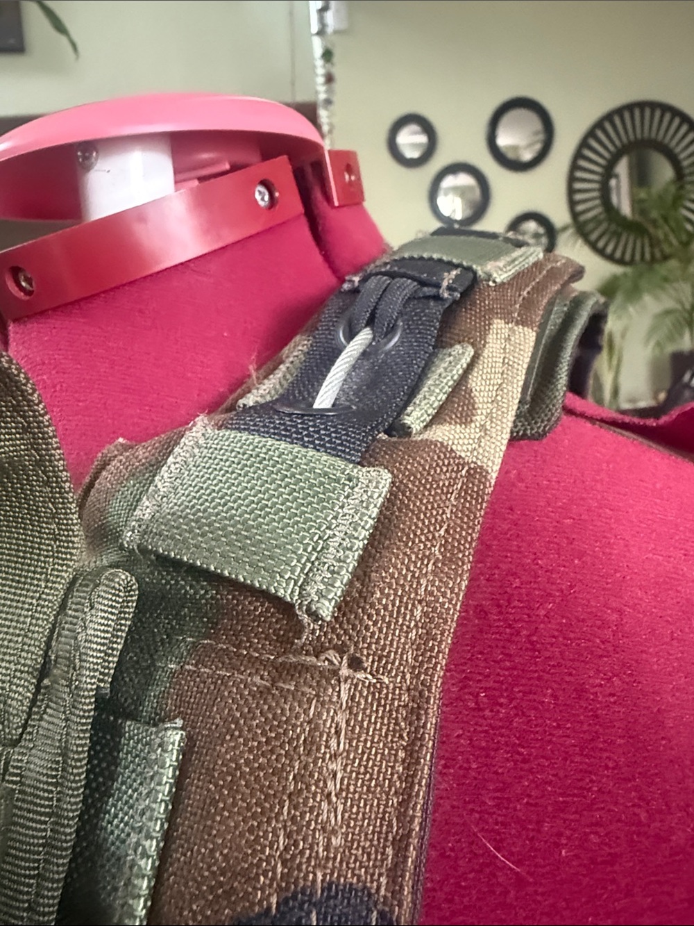 Tactical vest , classic M81 Woodland camouflage pattern. In excellent condition - Picture 5 of 13